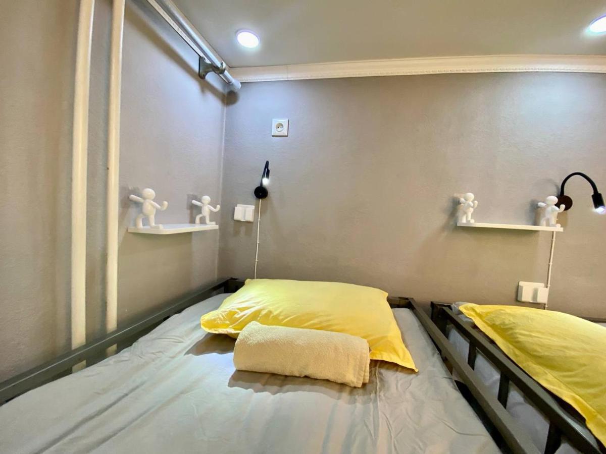 Downtown Homestay Bischkek Exterior foto